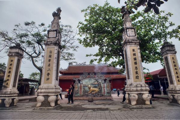 Tổng hợp kinh nghiệm đi Đền Ông Hoàng Mười (Nghệ An) 2023